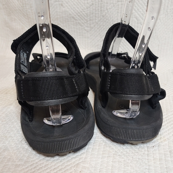 Teva men's size 13 black velcro strap sandals. - Picture 9 of 16